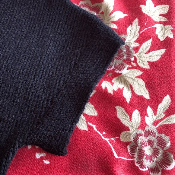 *Brand New with Tags* Ribbed Ruched Adjustable Hem Scoop Neck Sweater XXS - Picture 9 of 16